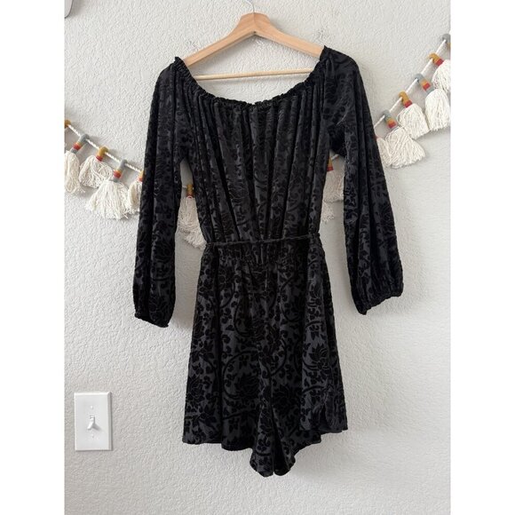 Ecote Urban Outfitters Black Paisley Velvet Off Shoulder Romper Whimsigoth Fairy - Picture 2 of 9